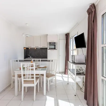 Apartamento Le Belvedere - V3 207 By Interhome